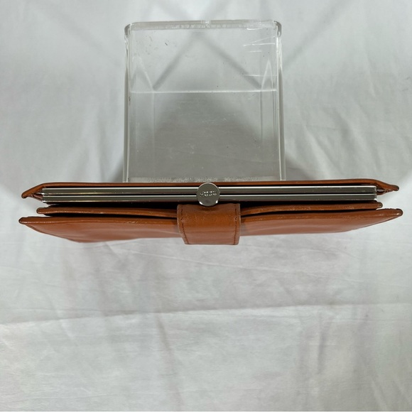 Hobo International Long Bi-Fold Leather Wallet w/ Snap Pouch & ID Display - Picture 8 of 16